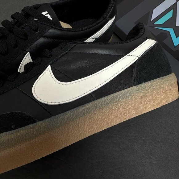 Athletic_Shoes